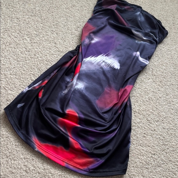 Stylish Black, Purple, and Red Tube Dress - Picture 2 of 4